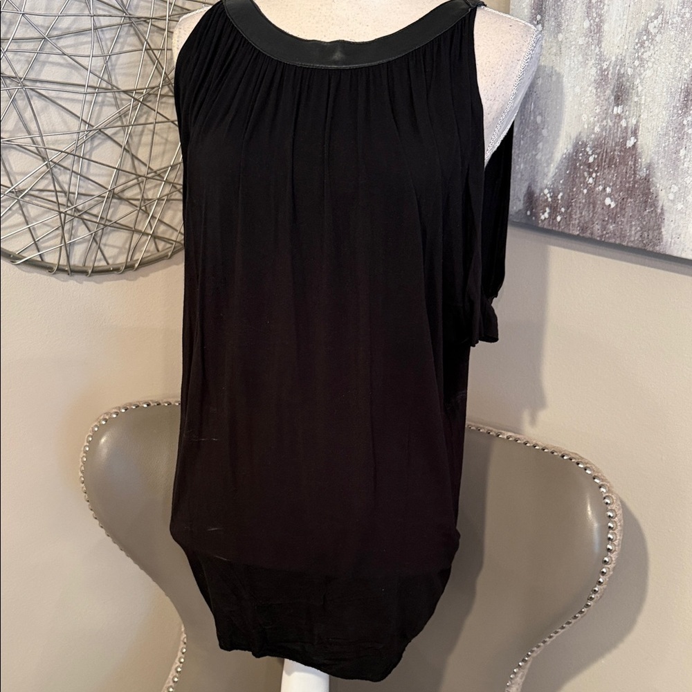 Bailey 44 Black Blouson Top with faux leather collar size small